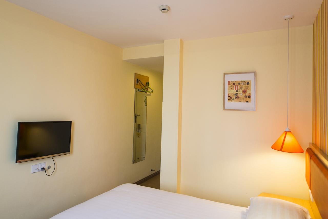 Home Inn Chongqing Jiangbei Airport Shuangfeng Road Esterno foto